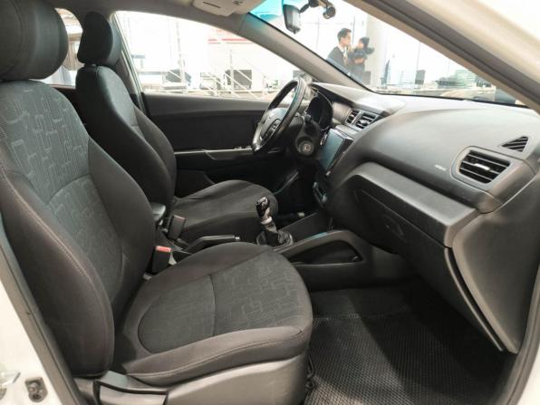 Kia Rio III Рестайлинг с пробегом 2015 года, цена 799 000 рублей, 225010 км, седан, Автокод Объявления