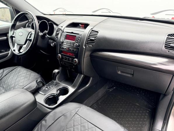 Kia Sorento II с пробегом 2010 года, цена 1 021 000 рублей, 338848 км, внедорожник, Автокод Объявления
