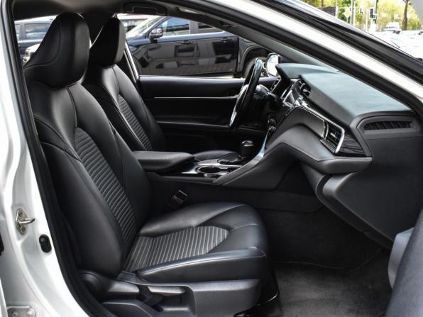 Toyota Camry VIII (XV70) с пробегом 2019 года, цена 2 675 000 рублей, 98898 км, седан, Автокод Объявления