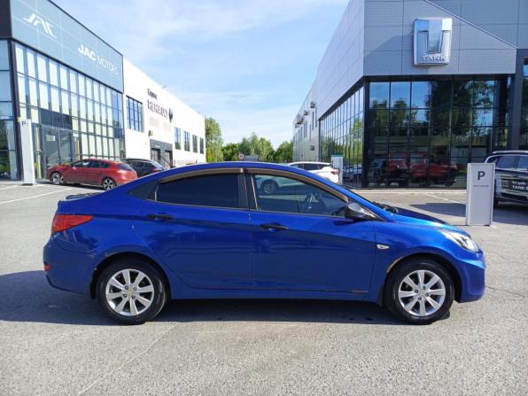 Hyundai Solaris I с пробегом 2012 года, цена 650 000 рублей, 188570 км, седан, Автокод Объявления