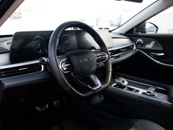 Chery Arrizo 8 с пробегом 2023 года, цена 1 937 000 рублей, 36828 км, седан, Автокод Объявления