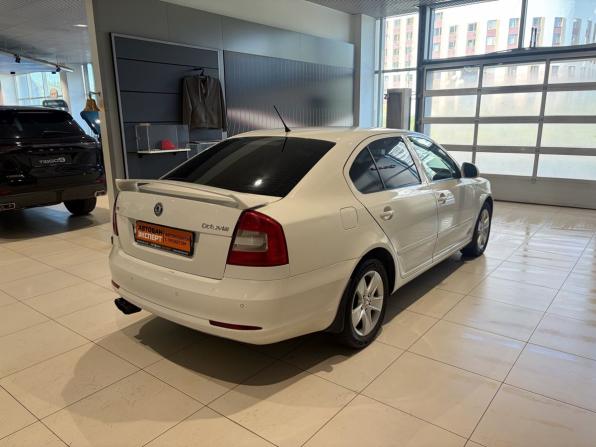 Skoda Octavia II (A5) Рестайлинг с пробегом 2011 года, цена 699 000 рублей, 300000 км, лифтбек, Автокод Объявления
