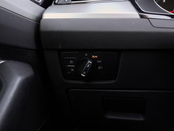 Volkswagen Passat B8 с пробегом 2019 года, цена 2 274 400 рублей, 85373 км, седан, Автокод Объявления