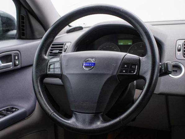 Volvo S40 II Рестайлинг с пробегом 2007 года, цена 587 000 рублей, 220151 км, седан, Автокод Объявления