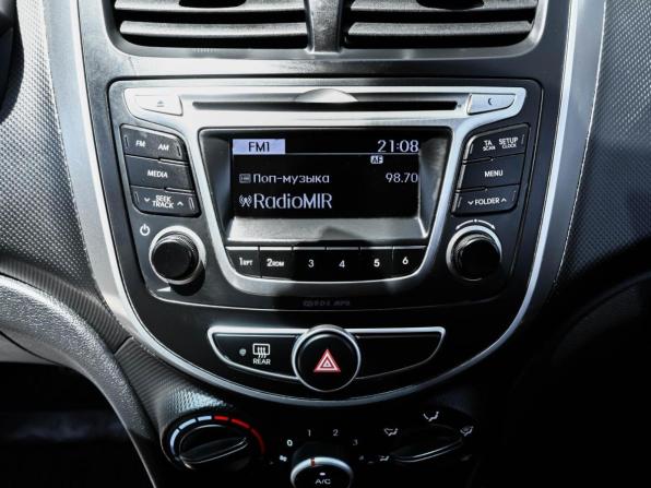 Hyundai Solaris I с пробегом 2012 года, цена 969 000 рублей, 69266 км, хэтчбек, Автокод Объявления