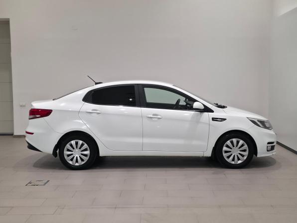 Kia Rio III Рестайлинг с пробегом 2017 года, цена 959 000 рублей, 134626 км, седан, Автокод Объявления