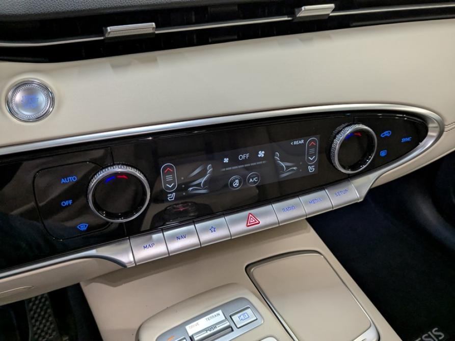 Genesis GV70 I Москва  - изображение 18