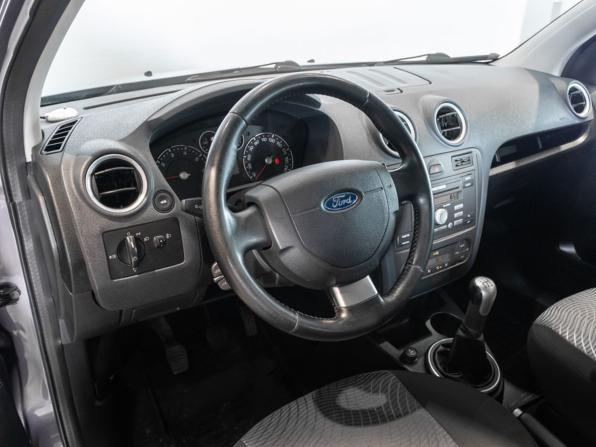 Ford Fusion I Рестайлинг с пробегом 2007 года, цена 470 000 рублей, 157936 км, хэтчбек, Автокод Объявления