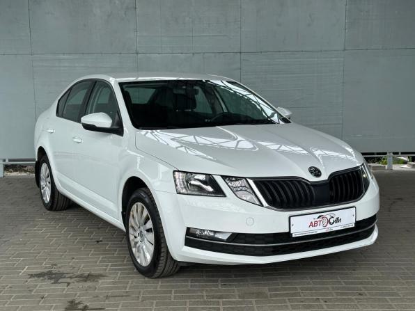 Skoda Octavia III (A7) Рестайлинг с пробегом 2019 года, цена 1 870 000 рублей, 68900 км, лифтбек, Автокод Объявления
