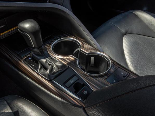 Toyota Camry VIII (XV70) с пробегом 2019 года, цена 2 599 000 рублей, 116856 км, седан, Автокод Объявления