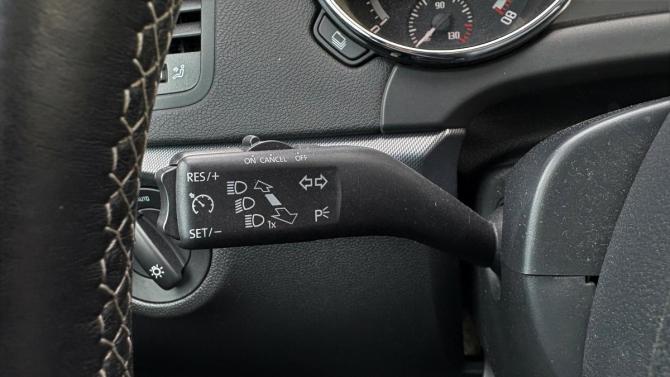 Skoda Yeti I Рестайлинг с пробегом 2017 года, цена 1 395 000 рублей, 1724602 км, внедорожник, Автокод Объявления
