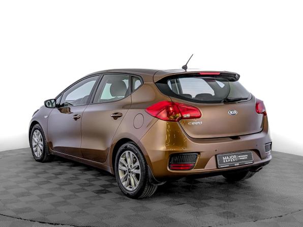 Kia Ceed II Рестайлинг с пробегом 2016 года, цена 1 330 000 рублей, 130830 км, хэтчбек, Автокод Объявления