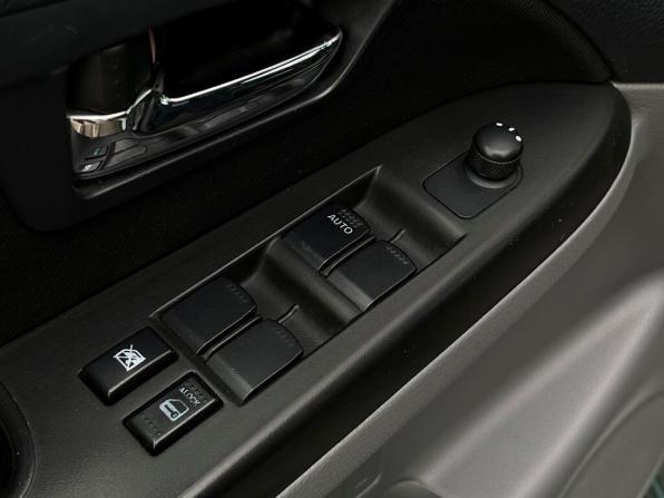 Suzuki SX4 I (Classic) Рестайлинг с пробегом 2011 года, цена 659 700 рублей, 241238 км, хэтчбек, Автокод Объявления