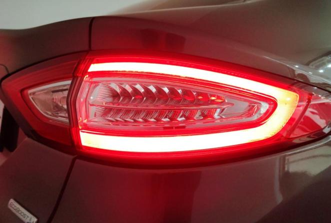 Ford Mondeo V с пробегом 2015 года, цена 1 580 000 рублей, 182006 км, седан, Автокод Объявления