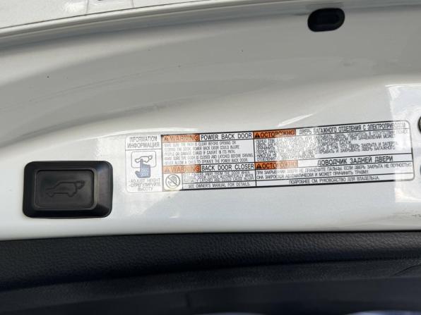 Toyota RAV4 IV (XA40) Рестайлинг с пробегом 2017 года, цена 2 330 000 рублей, 181431 км, внедорожник, Автокод Объявления