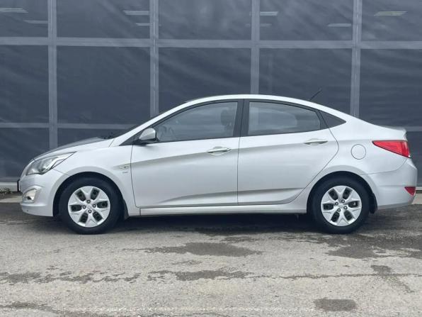 Hyundai Solaris I Рестайлинг с пробегом 2015 года, цена 1 050 000 рублей, 117000 км, седан, Автокод Объявления