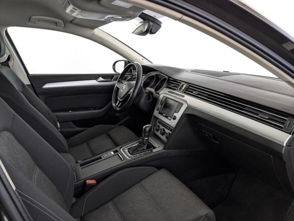 Volkswagen Passat B8 с пробегом 2017 года, цена 1 625 000 рублей, 201139 км, седан, Автокод Объявления