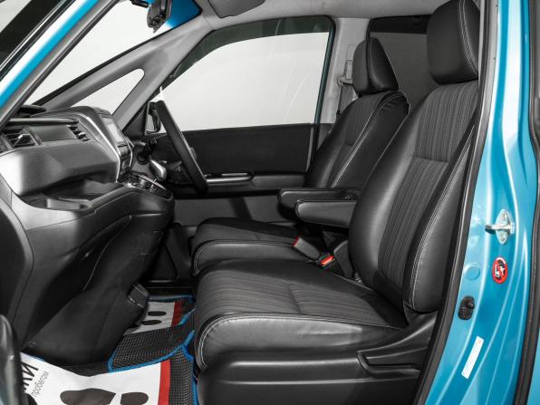 Honda Freed II с пробегом 2016 года, цена 1 250 000 рублей, 92108 км, компактвэн, Автокод Объявления