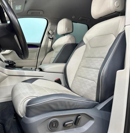 Volkswagen Touareg III с пробегом 2019 года, цена 4 000 000 рублей, 204567 км, внедорожник, Автокод Объявления