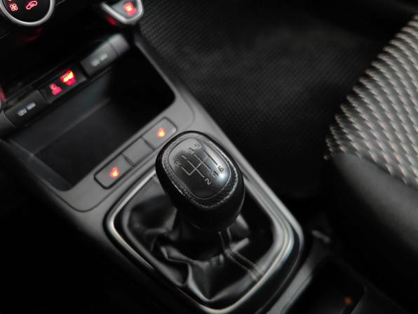 Kia Rio IV с пробегом 2019 года, цена 984 000 рублей, 157262 км, седан, Автокод Объявления
