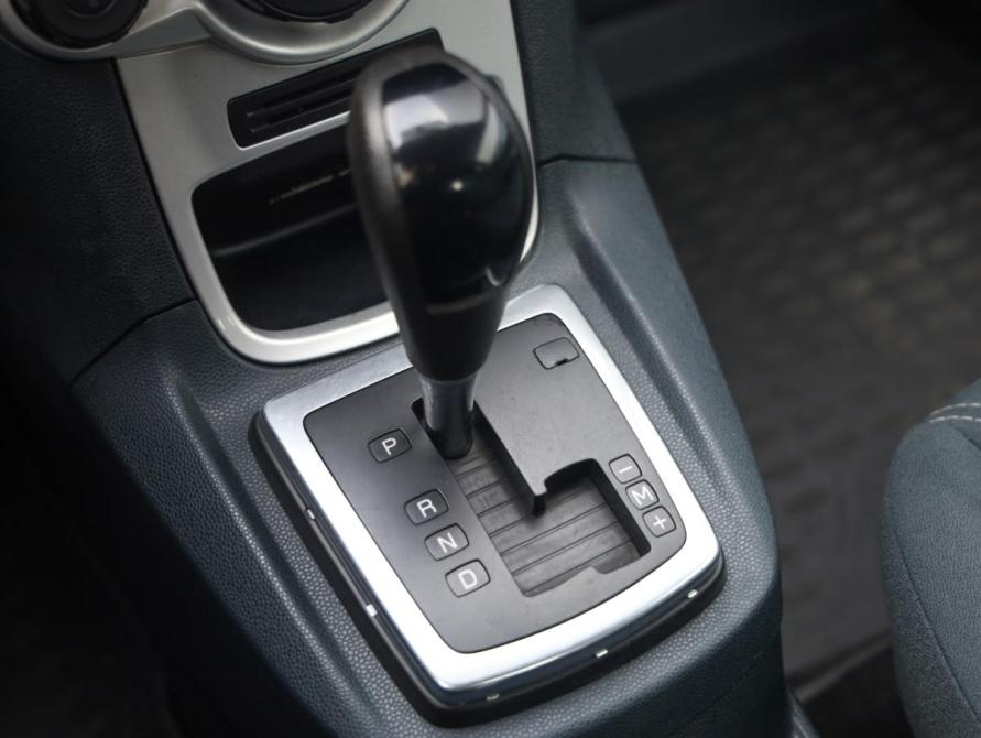 Ford Fiesta Mk6 Санкт-Петербург  - изображение 17