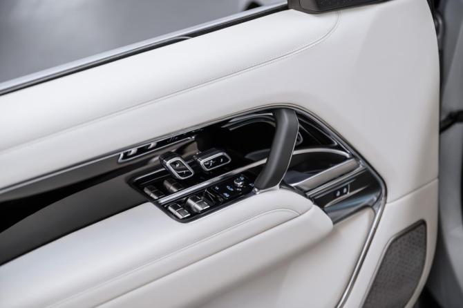 Новый Land Rover Range Rover V 2026 года, цена 27 950 000 рублей, внедорожник, Автокод Объявления