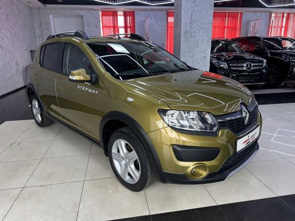 Renault Sandero II с пробегом 2017 года, цена 1 195 000 рублей, 30874 км, хэтчбек, Автокод Объявления