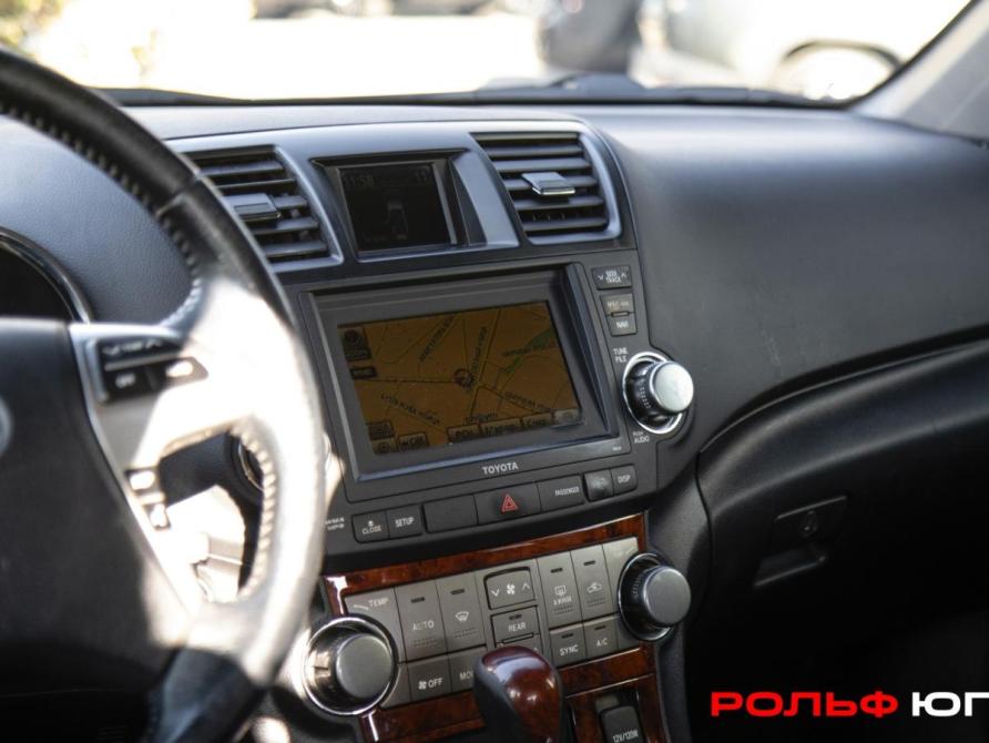 Toyota Highlander II (XU40) Рестайлинг Москва  - изображение 12