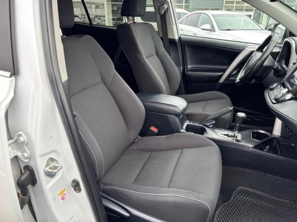 Toyota RAV4 IV (XA40) Рестайлинг с пробегом 2018 года, цена 2 390 000 рублей, 162309 км, внедорожник, Автокод Объявления