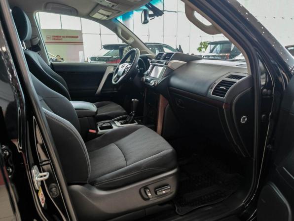 Toyota Land Cruiser Prado 150 Series Рестайлинг 1 с пробегом 2015 года, цена 3 830 000 рублей, 230095 км, внедорожник, Автокод Объявления