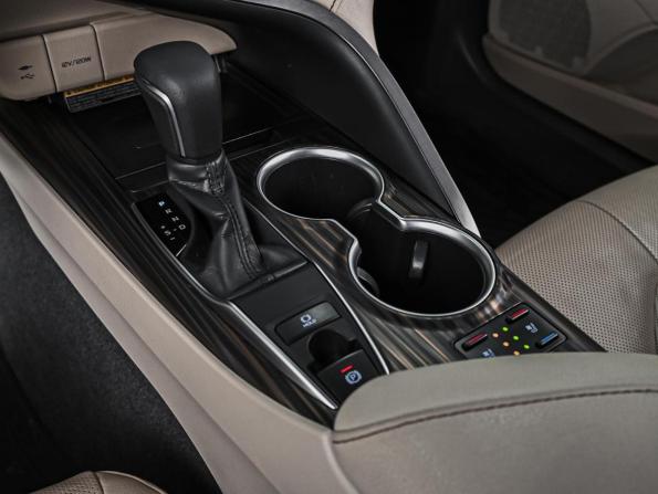 Toyota Camry VIII (XV70) с пробегом 2018 года, цена 2 810 000 рублей, 183628 км, седан, Автокод Объявления
