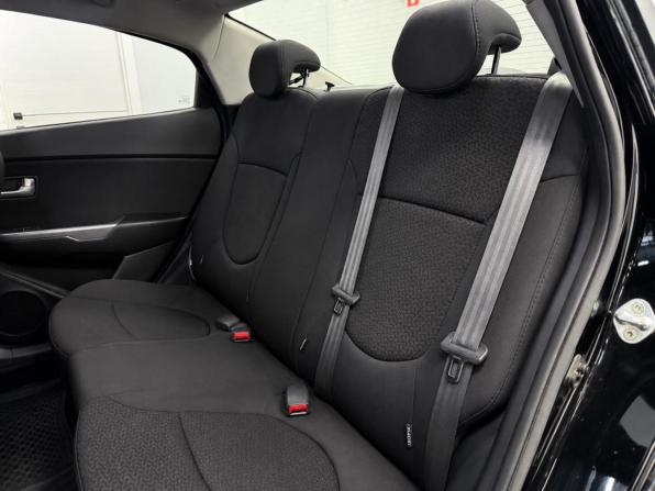 Kia Rio III Рестайлинг с пробегом 2015 года, цена 850 000 рублей, 226016 км, седан, Автокод Объявления