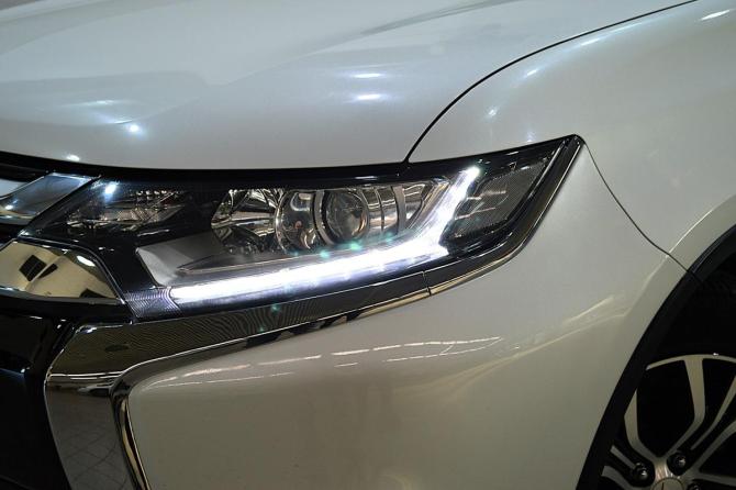 Mitsubishi Outlander III Рестайлинг 2 с пробегом 2015 года, цена 1 799 000 рублей, 116000 км, внедорожник, Автокод Объявления