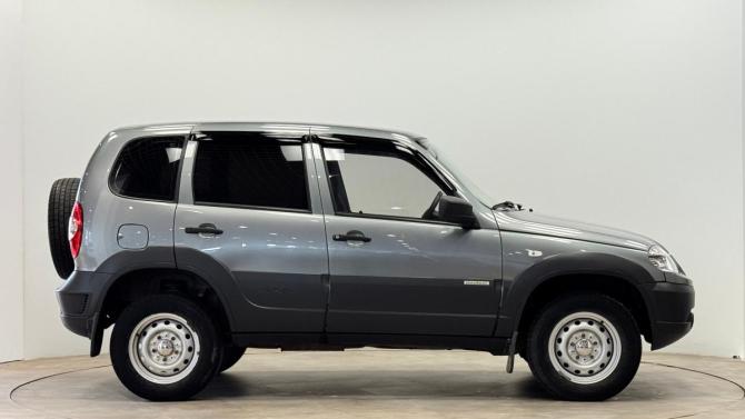 Chevrolet Niva I Рестайлинг с пробегом 2016 года, цена 690 000 рублей, 64983 км, внедорожник, Автокод Объявления