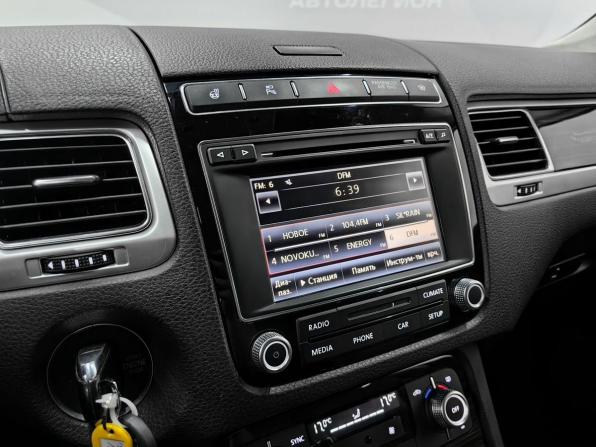 Volkswagen Touareg II Рестайлинг с пробегом 2015 года, цена 2 800 000 рублей, 187696 км, внедорожник, Автокод Объявления