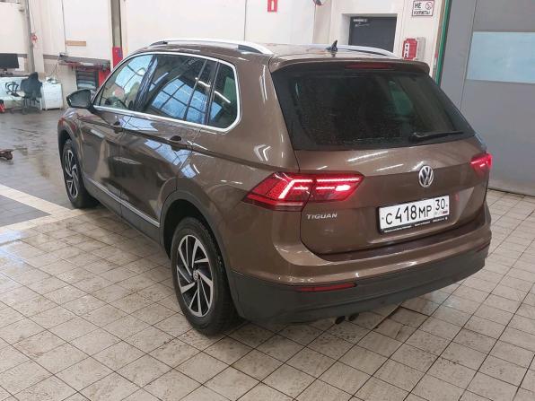 Volkswagen Tiguan II с пробегом 2018 года, цена 2 080 000 рублей, 100092 км, внедорожник, Автокод Объявления