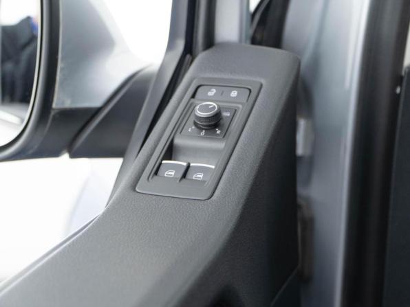 Volkswagen Multivan T6 с пробегом 2016 года, цена 3 340 077 рублей, 217015 км, минивэн, Автокод Объявления