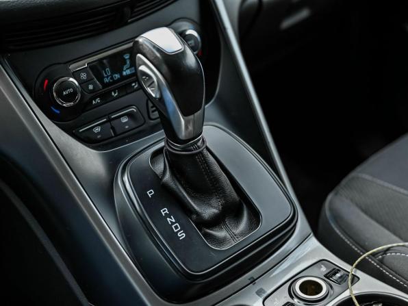 Ford Kuga II с пробегом 2015 года, цена 970 000 рублей, 260344 км, внедорожник, Автокод Объявления