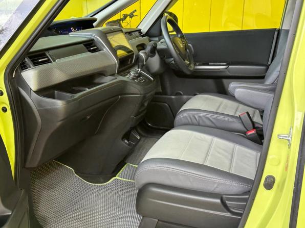 Honda Freed II с пробегом 2017 года, цена 1 499 000 рублей, 136000 км, компактвэн, Автокод Объявления