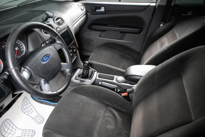 Ford Focus II с пробегом 2006 года, цена 399 000 рублей, 360000 км, седан, Автокод Объявления