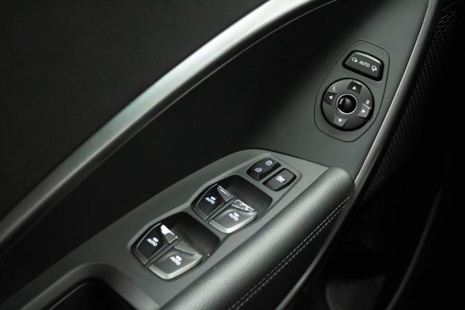 Hyundai Santa Fe III Рестайлинг с пробегом 2015 года, цена 2 039 000 рублей, 126137 км, внедорожник, Автокод Объявления
