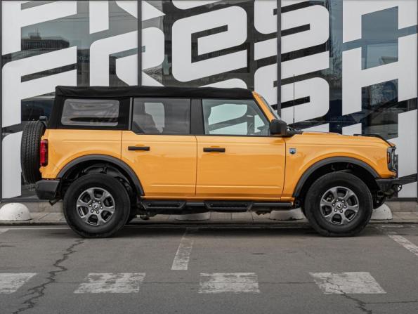 Ford Bronco VI с пробегом 2022 года, цена 5 549 000 рублей, 33567 км, внедорожник, Автокод Объявления