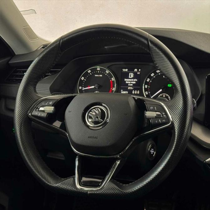 Skoda Octavia IV (A8) Москва  - изображение 8