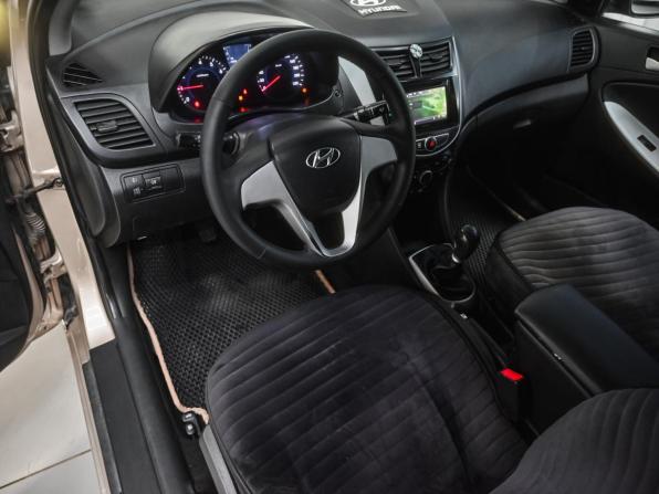 Hyundai Solaris I с пробегом 2011 года, цена 649 000 рублей, 143335 км, седан, Автокод Объявления