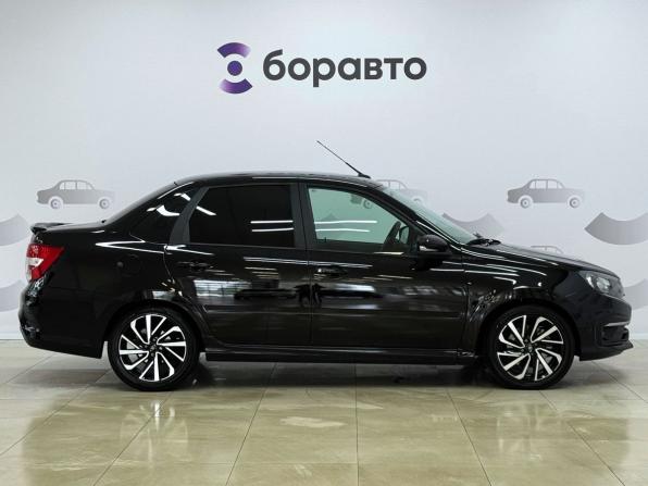 Lada (ВАЗ) Granta I Рестайлинг с пробегом 2025 года, цена 1 349 000 рублей, 11945 км, седан, Автокод Объявления