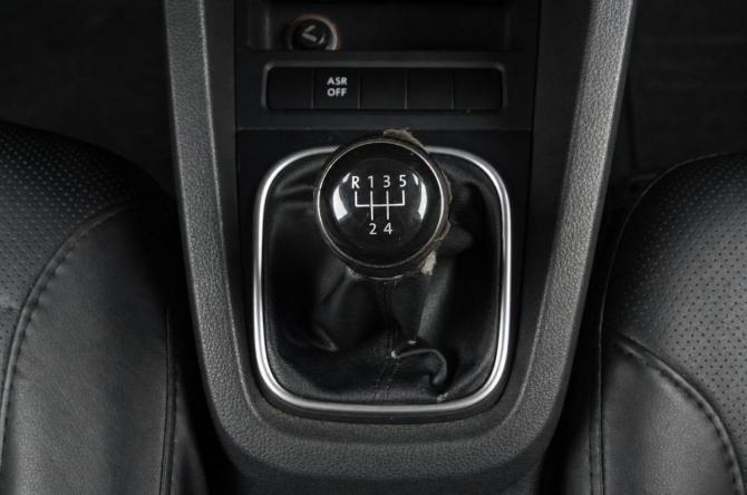 Volkswagen Jetta VI с пробегом 2014 года, цена 879 000 рублей, 220000 км, седан, Автокод Объявления