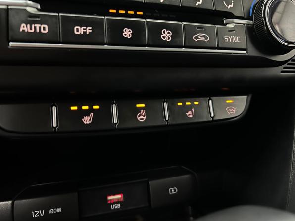 Kia Ceed III Рестайлинг с пробегом 2022 года, цена 1 980 000 рублей, 84531 км, хэтчбек, Автокод Объявления