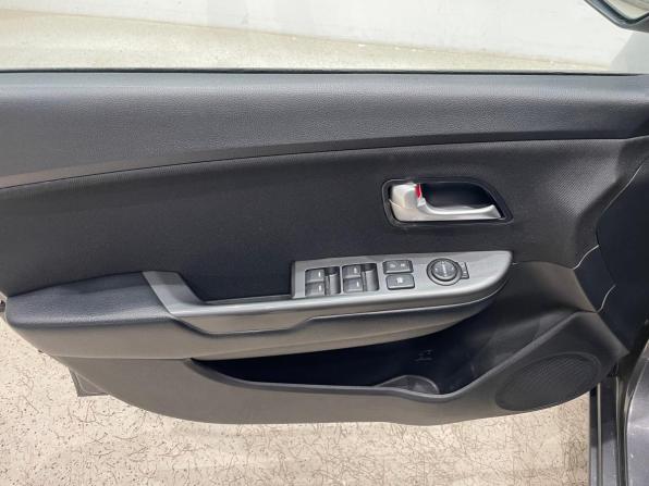 Kia Rio III Рестайлинг с пробегом 2015 года, цена 949 000 рублей, 130377 км, седан, Автокод Объявления