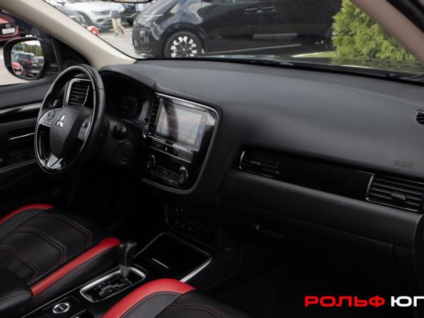 Mitsubishi Outlander III Рестайлинг 3 с пробегом 2019 года, цена 2 098 000 рублей, 130130 км, внедорожник, Автокод Объявления