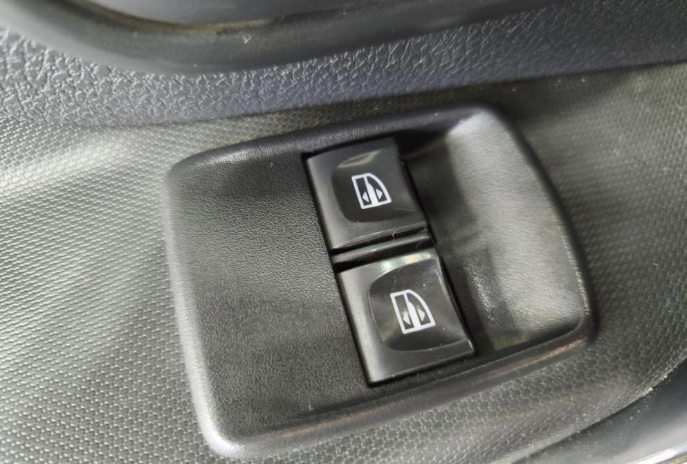 Renault Sandero II Рестайлинг Екатеринбург  - изображение 18